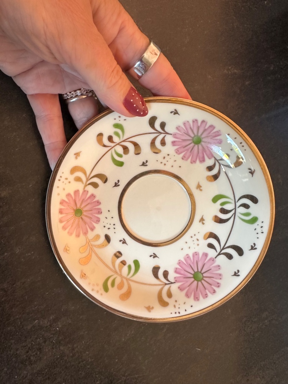 Anthropologie - NEW IN Box - Tea Cups - Set of four- Pink flowers with gold trim - Picture 7 of 7